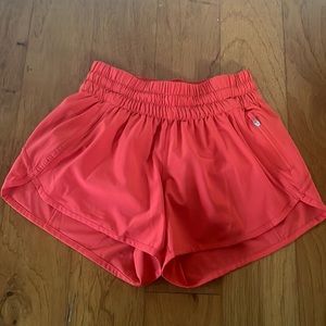 Lululemon size 6 shorts